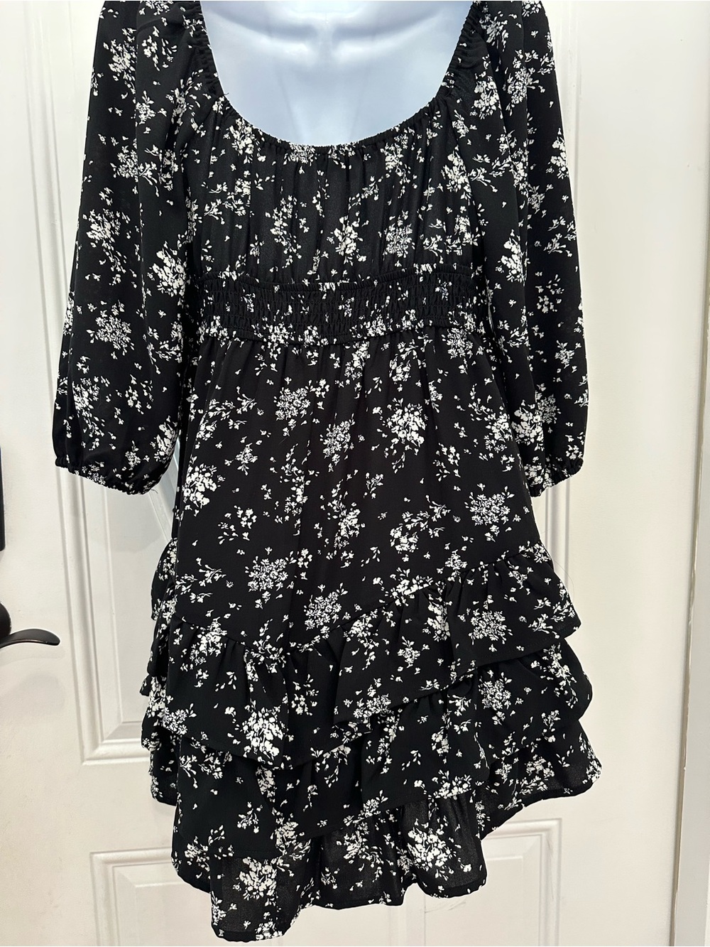 Inspired Hearts: Flowy Black and White Floral Mini Dress XL - Picture 4 of 5